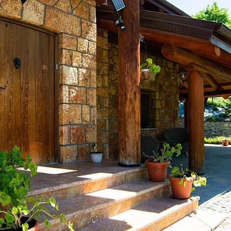 Jana Rustic Wood&stone 11,9km From Center! فيلة