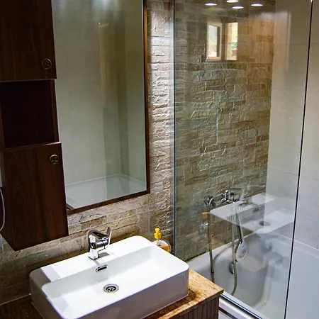 Jana Rustic Wood&stone 11,9km From Center! فيلة